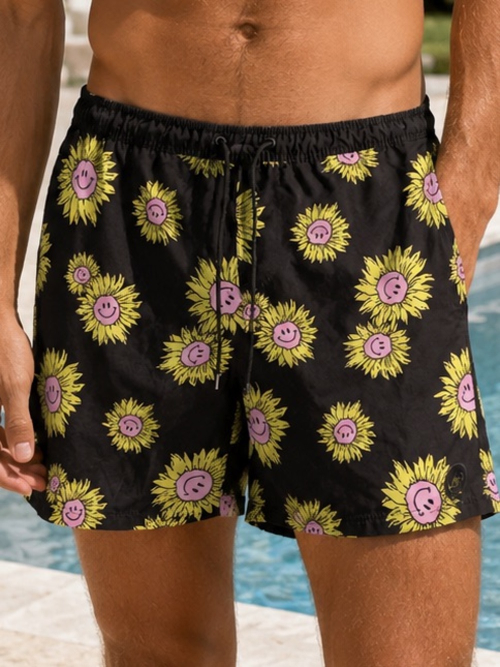 Neff Smiley Sunflower Swim Trunks Board Shorts Surf Style Streetwear Black Large
